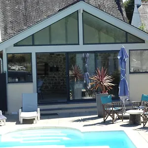  Hébergement de vacances Maison Piscine France